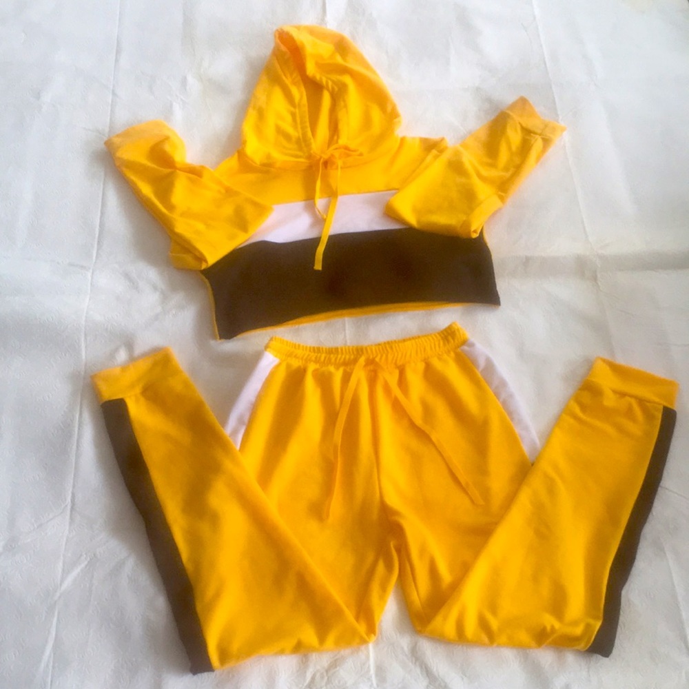 Yellow Crop Hoodie Sweatpants Set Tracksuit Matching Lounge Joggers M NWOT